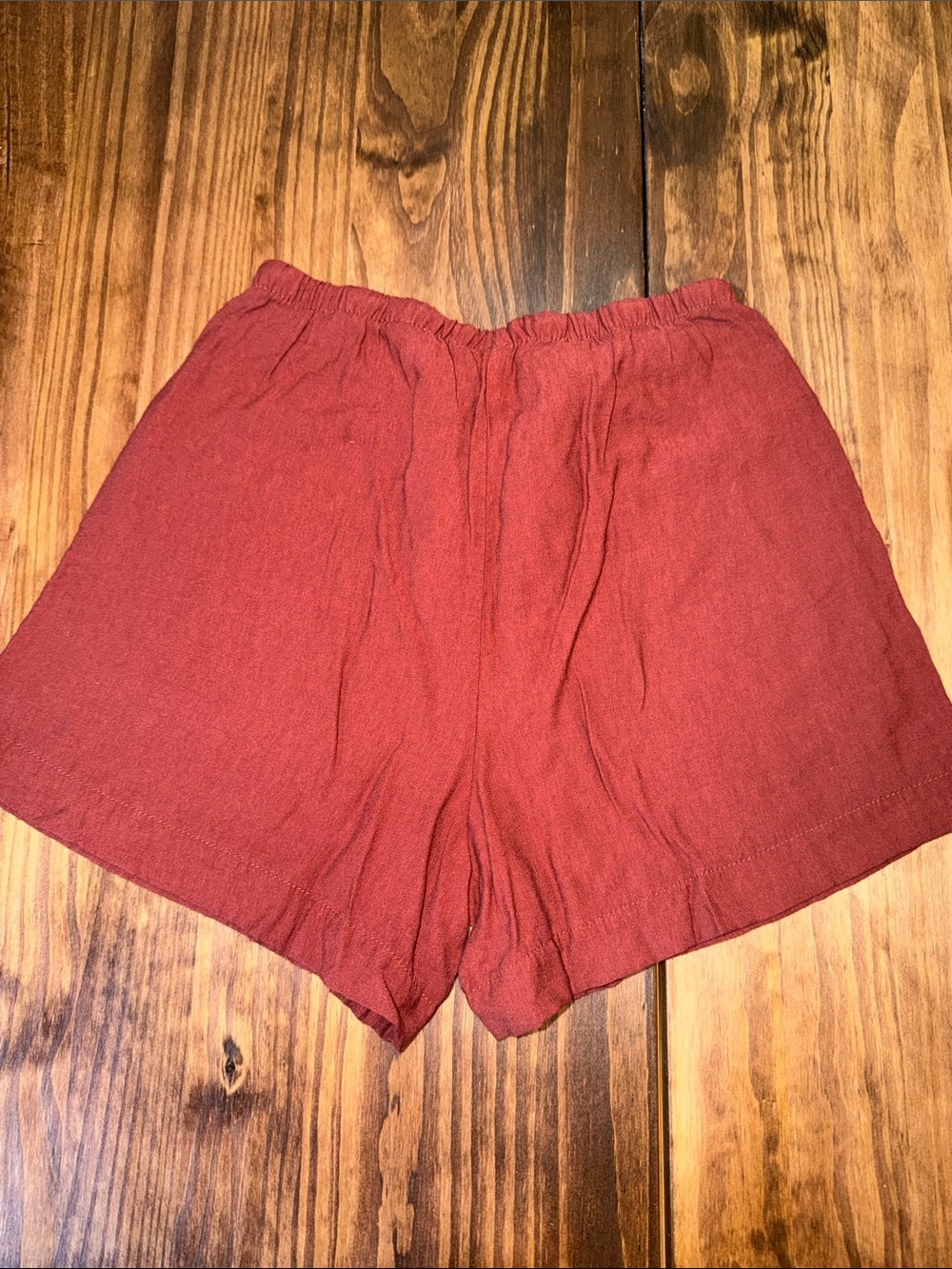 H&M Rust-Red Drawstring Linen-Blend Athletic Shorts - Picture 2 of 3